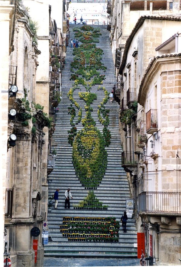 Staircase Design: auf schönen Stufen geht es sich leichter.