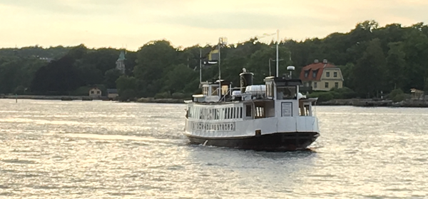 Heute feiern wir Midsommar und träumen von Ferien in Schweden.